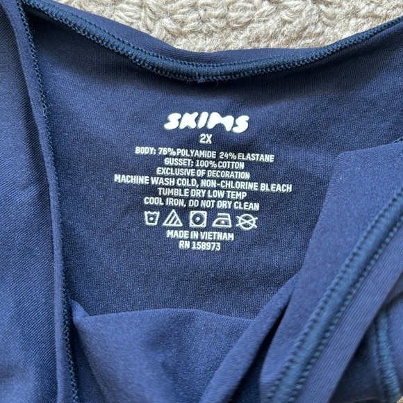 SKIMS 2X Navy Blue Thong Underwear Stretchy Dipped Thong (2 pairs!) - Picture 4 of 4